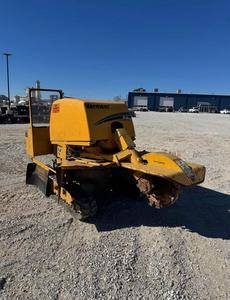 Livraison gratuite SC60TX Broyeur de souches, Moteur diesel CAT Turbo de 60 CV, Roue de coupe de 23 pouces 1330 heures 3500 livres Portée de coupe au-dessus de 27 pouces - Product Image 3