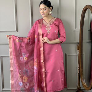 Costume de fête indien pakistanais moderne en 3 pièces, viscose, soie chanderi, disponible en gros - Product Image 1
