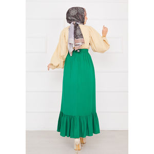Emerald Green Chiffon Hijab <b>Skirt</b> with <b>Elastic</b> Waist and Button Detail Plain Dyed Adjustable Feature - Product Image 4