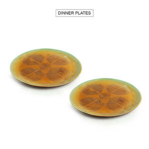 Juego de 2 Platos de Cena de Cerámica Grabados a Mano Peacock Boulevard, Aptos para Microondas, Plato para Sopa y Pan, Patrón Personalizable, Color Marrón Caramelo - Product Image 4