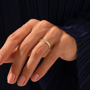 Anillo de Bodas Personalizado de Oro de 10K para Hombre con Engaste de Bisel, Estilo Industrial Moderno para Uso Diario y Regalos - Product Image 5