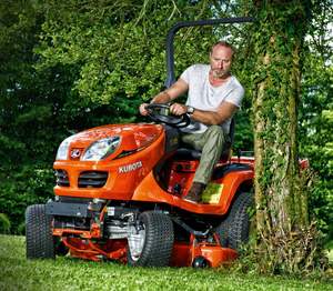 Tondeuse autoportée Kubota GR2120 II 54 pouces de qualité supérieure, tracteur de pelouse Kubota GR2120 II 42 pouces - Product Image 1