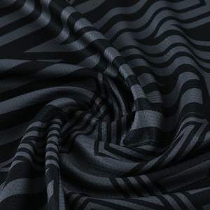 Maillots de football personnalisés en polyester 100% avec impression par sublimation pour l'entraînement des équipes - Product Image 5