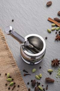 Résistant à la rouille et facile à nettoyer. Parfait pour moudre des herbes épices pilules et plus design élégant avec une base antidérapante - Product Image 2