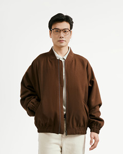 Veste matelassée à manches longues en polyester respirant, coupe ample, décontractée, unie, taille personnalisée, automne pour hommes, routine Vietnam - Product Image 1