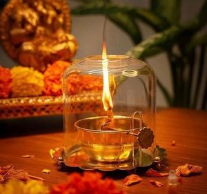 Fer Plaqué Or Grand Cristal Diya Profond Akhand Jyoti Lampe Puja à Huile pour la Décoration Intérieure Cadeau de Retour par Oretrove MHQ TRD PVT LTD - Product Image 1