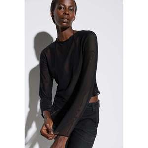 Blouse en tulle à col de vélo - Product Image 4