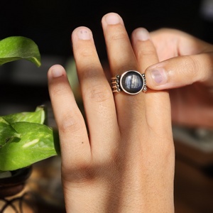 Anillo de plata con piedras preciosas de Fuego Azul labradorita atractivo y moderno El mejor regalo de Navidad para bodas y fiestas - Product Image 3