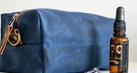 Kit Dopp en toile cirée avec logo personnalisé Sac de maquillage en cuir à fermeture à glissière/étui de voyage à raser Fonction de suspension à la mode Utilisation quotidienne