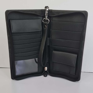 Portefeuille de voyage en cuir véritable pour le stockage sécurisé des passeports - Product Image 1