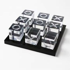 Transformez votre espace avec cet acrylique moderne Tic Tac Toe mélangeant un design élégant et un plaisir intemporel - Product Image 2