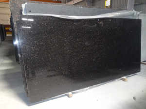 Black Galaxy Granite-Design moderne Indian Black Stone Golden Specks pour sol extérieur dalles de cuisine extérieures carreaux comptoirs - Product Image 2