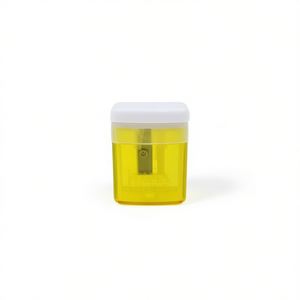 Taille-crayon de type pochette avec couvercle blanc - Product Image 2