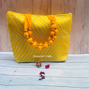 Sacs à bandoulière imprimés multicolores fabriqués à la main de style chic pour femmes et filles pour la fête de mariage et les sacs de retour. - Product Image 6