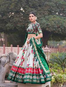 Lehenga Choli Moderno de Seda Tussar con Exquisitos Estampados Ikkat Patola de Secado Rápido, Adorna tu Figura con Arte para Fiestas y Eventos - Product Image 2