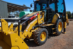 Chargeuse compacte sur pneus multifonctionnelle de qualité supérieure, 3 tonnes / 64 ch, à vendre - Product Image 5