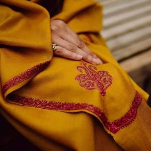 Châle en pashmina, nouveau design 2023, best-seller, châles chauds pour femmes en hiver / Dernier style, châle en cachemire multicolore pour femmes en hiver - Product Image 2