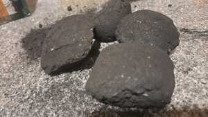 ถ่านไม้เนื้ออ่อนแบบเม็ด (รูปทรงแท่ง) สำหรับเตาไอน้ำ เตาเผา และอุปกรณ์ย่างกลางแจ้ง ให้ความร้อนที่เชื่อถือได้ 6000 จูล - Product Image 4