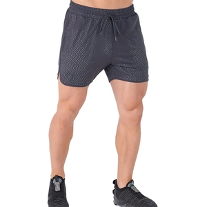 Short en maille pour garçons couleur noire confortable respirant vêtements d'entraînement sportif short de course en maille avec fermeture à cordon de serrage - Product Image 1
