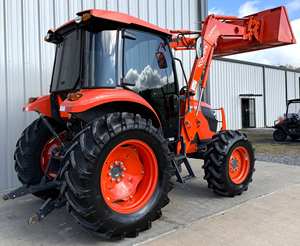 Tracteur à chenilles M6060 4x4 automatique 2021 avec chargeur et godet à attache rapide, longue durée de vie - Product Image 1