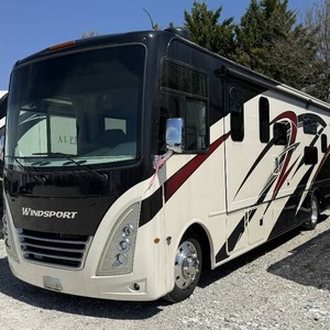 Caravanes de voyage modèle T-h-o-r Wind sport 34J d'occasion 2023 - Product Image 1
