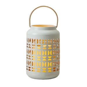 ที่ใส่เทียนโลหะเคลือบผงสีขาวโคมไฟแขวนกลางแจ้งทำจากสแตนเลสสำหรับตกแต่งสวนต้นไม้ในบ้าน - Product Image 2