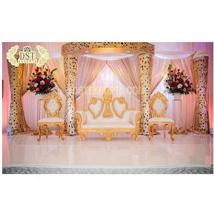 Decoración de Escenario para Bodas con Temática Dorada Abierta, Pilar Delizio de Estilo Abierto, Espléndido Escenario para Bodas, Pilar Delizio USA - Product Image 1