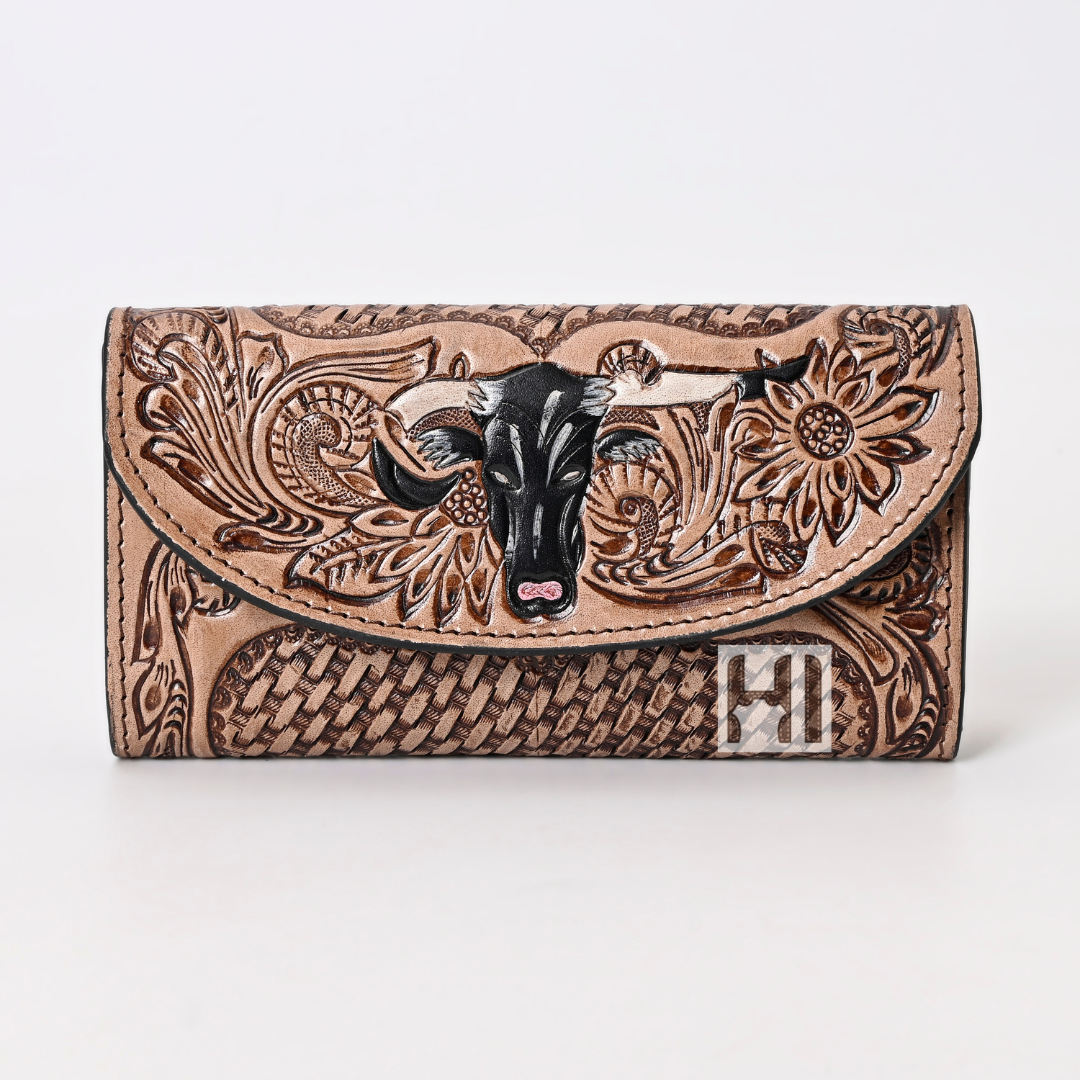 สีน้ำตาล