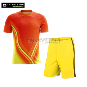 Conjunto de Uniforme de Fútbol Personalizado con Estampado, Camiseta y Pantalones Cortos en Degradado Naranja y Amarillo para Hombre, Ropa Deportiva Transpirable de Secado Rápido para Entrenamiento en Equipo - Product Image 1
