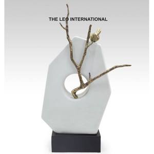 งานฝีมืออะลูมิเนียมสั่งทำขายส่ง รูปปั้นนกบินสีทองหรูหรา ของตกแต่งบ้าน ของประดับตกแต่งโต๊ะ - Product Image 5