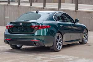 UTILISÉ LHD/RHD 2021 A L F A ROMEO GIULIA TI - Product Image 3