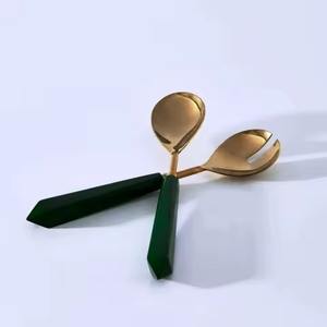 Ensemble d'ustensiles de cuisine en bois de mangue pour servir la salade - Product Image 6