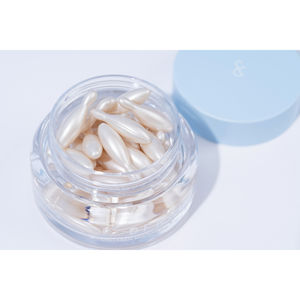 DFRAU Marca coreana Productos para el cuidado de la piel 30 cápsulas Ampolla Nutritiva e hidratante Vitamina C e ingrediente orgánico - Product Image 1