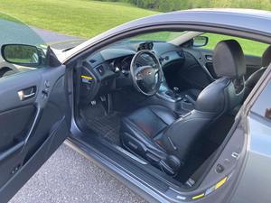 Hyundai Genesis Coupé 3.8 Track Edition 2011 Usado en Buenas Condiciones - Product Image 5