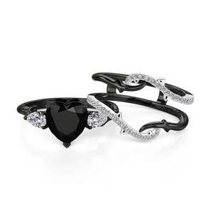 Ensemble de bagues de mode Jeulia Black Heart Thorns à trois pierres - Product Image 4