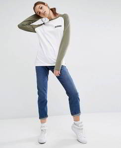 T-shirt léger 100 % coton pour femme, coupe ajustée, fabrication directe usine, service d'impression sérigraphique et de broderie surdimensionné - Product Image 5
