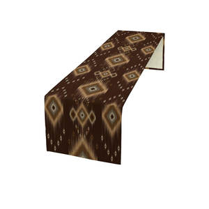 Chemin de table brodé de luxe en coton 100% de style européen le plus vendu avec logo privé personnalisé - Product Image 2