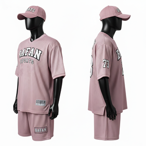 Conjunto de pantalones cortos de malla para hombre, duradero, de poliéster de 200 GSM, ligero, deportivo, con logotipo personalizado bordado. - Product Image 3