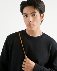 Sudadera de Algodón de Manga Larga para Hombre, con Hombreras Bordadas, Ajuste Entallado, Alta Calidad, Logotipo Privado Personalizado, Estilo Informal, Vietnam - Product Image 5