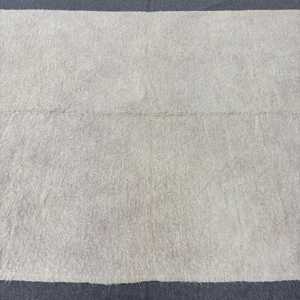 Tapis turc vintage 5,1x7,2 pieds, tapis en laine gris et blanc à bordures - Product Image 3