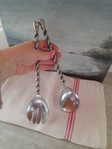 Cuillère à salade en acier inoxydable de qualité supérieure avec poignée design, idéale pour la maison et les événements - Product Image 2