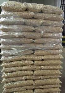 Granulés de bois pour système de chauffage, sac de 15 kg, forme briquette - Product Image 6
