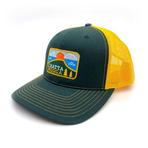 Casquette de camionneur à dos en maille à 6 panneaux à profil moyen avec broderie de patch personnalisée, vente en gros de sport de haute qualité du fabricant du Vietnam - Product Image 2