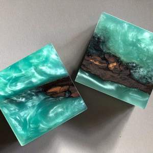 จานรองแก้วอีพ็อกซี่ทำมือพร้อมโลโก้กำหนดได้เองจากโรงงานอินเดียสำหรับเสื่อและแผ่นรองจาน - Product Image 3