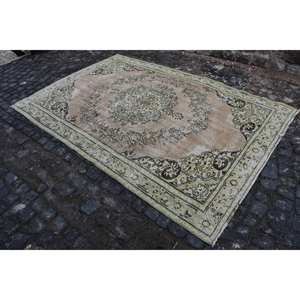 Alfombra turca Vintage de 5,7x8,7 pies, Beige retales de lana verde, respaldo de látex para sala de estar, pasillo, dormitorio de adolescentes, rectángulo a rayas - Product Image 2