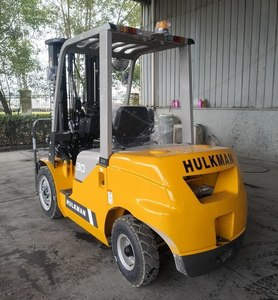 Powerlift 2.5 Ton Diesel Counterbalance <b>Forklift</b> 4X4 Seated Operation Indoor Use. - Product Image 5