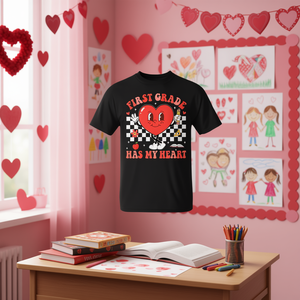 La prima elementare ha il mio cuore, maglietta per insegnanti di San Valentino, nera, per adulti, unisex - Product Image 3