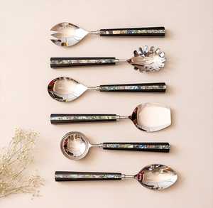 Vente à chaud nouveau style de luxe service de cuisine de mariage style de luxe service de couverts en acier inoxydable poignée torsadée ensemble de couverts cuillère - Product Image 4