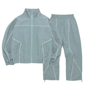 Ensemble de survêtement en nylon personnalisé pour homme, léger, ample, coupe-vent, unisexe, surdimensionné, uni, avec ourlet ajustable - Product Image 2