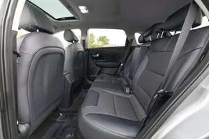 Niro LX 2022 d'occasion, conduite à gauche, sièges en cuir, caméra de recul - Product Image 4